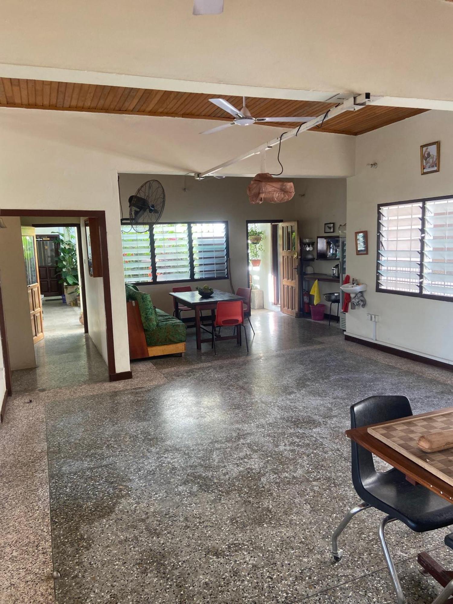Hechtech House Appartement Accra Buitenkant foto