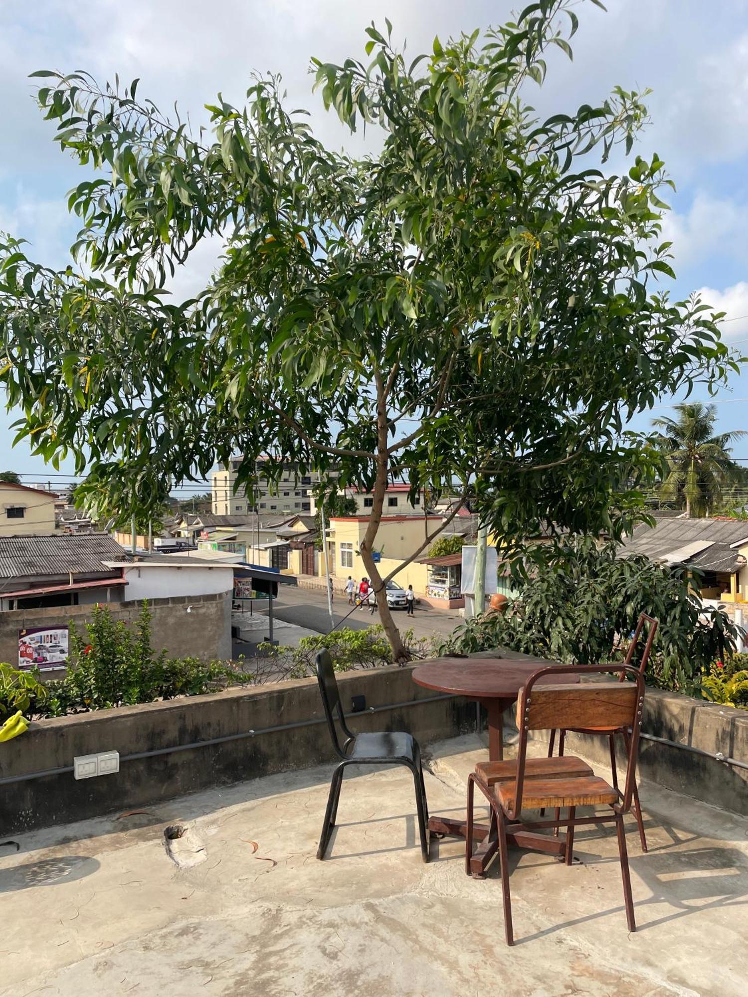Hechtech House Appartement Accra Buitenkant foto